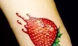 纹身网红吃瓜,揭秘娱乐圈幕后真相